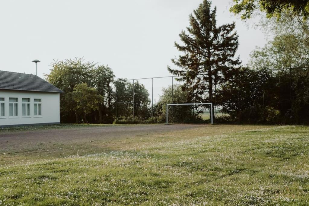 Modernisiertes Fachwerkhaus In Rheinbach Bei Bonn Villa Exterior photo