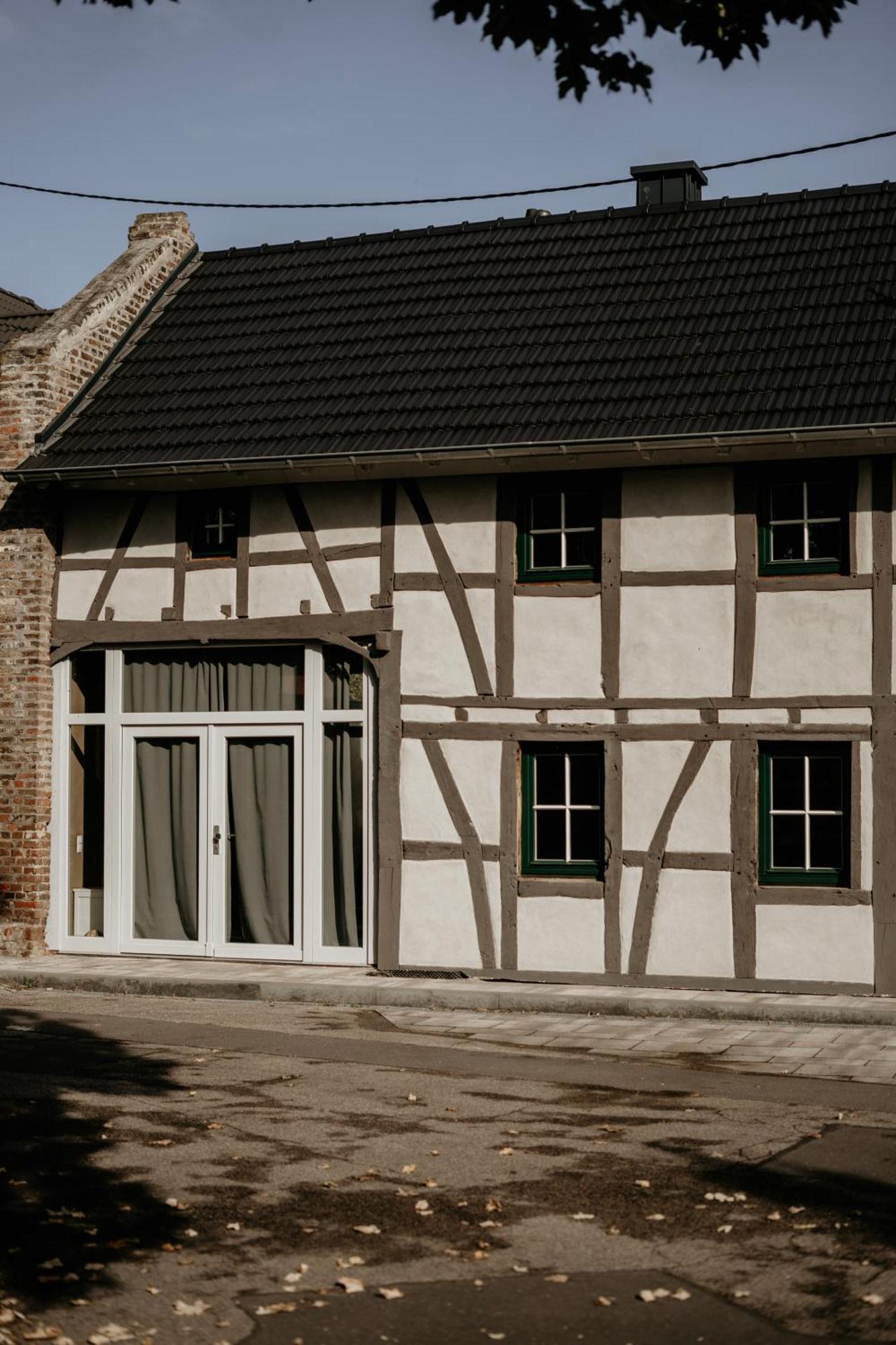 Modernisiertes Fachwerkhaus In Rheinbach Bei Bonn Villa Exterior photo